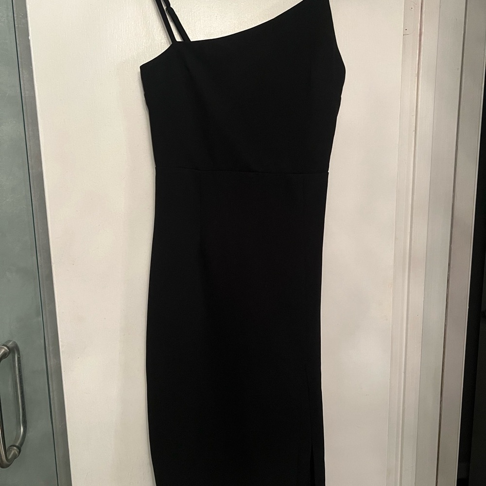 Lulu’s Black Shape the Night Black Asymmetrical Midi Dress